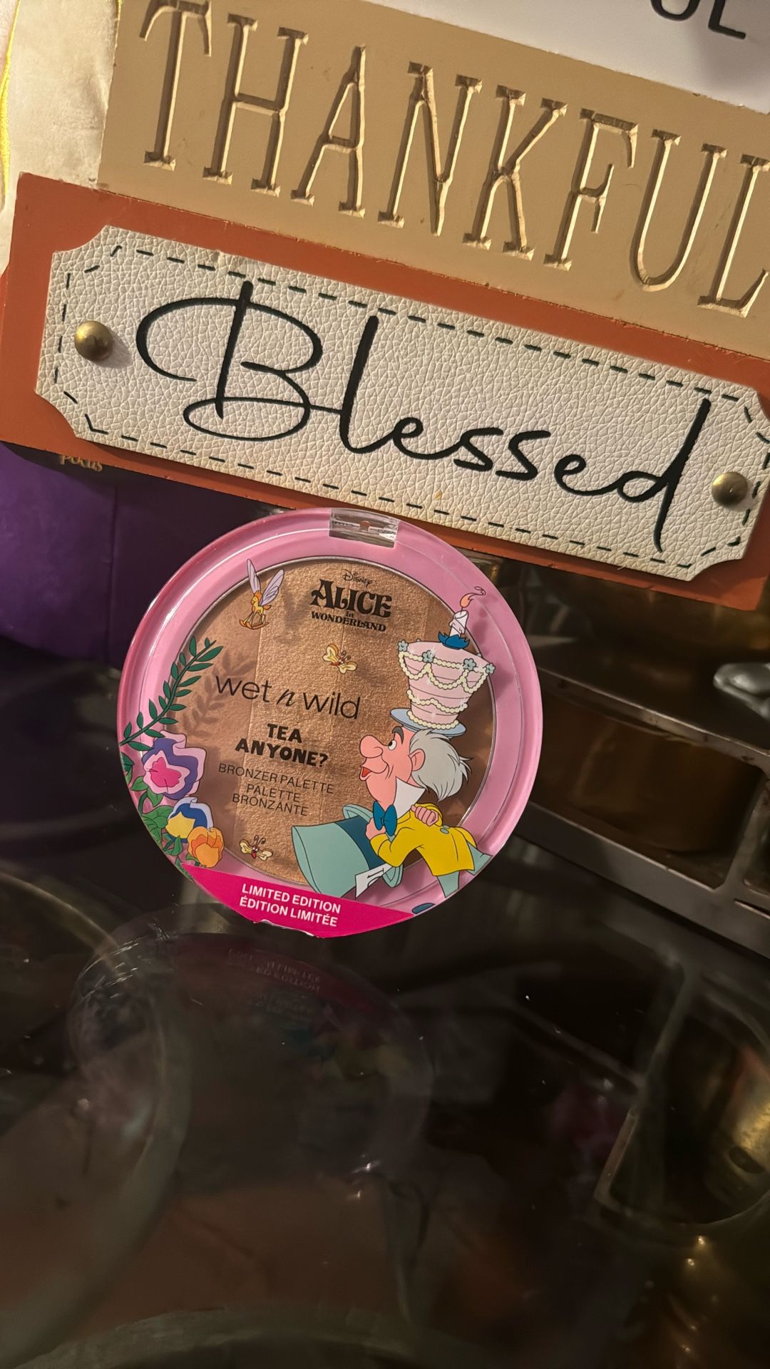Wet N Wild Blush Palette Alice N Wonderland  Limited Edition