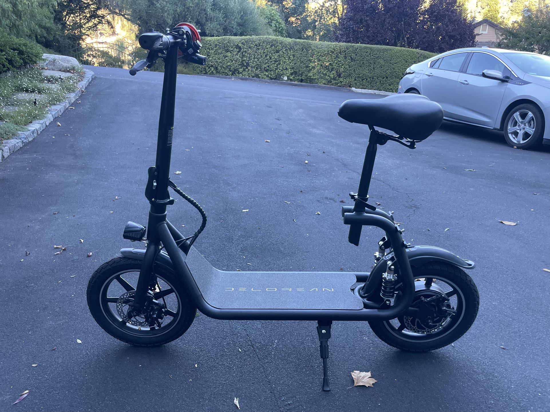 Delorean 450W Seated Electric Scooter