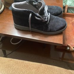 Ugg Chukka Boots Girls Size 5  (Fits Women 6 1/2  )Leather Shoe / Booties