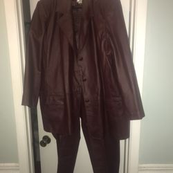 Via Accenti Burgundy Women Plus Size Genuine Leather Suit MSRP $360.00 J4 pant & B6 jacket. 2 piece suit. 