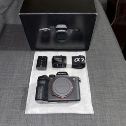 Sony A7IV Camera Body - 27k Shutter Count