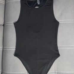 New Forever 21 Bodysuit Large Open Back Cutout Sleeveless Stretchy Cheeky.  