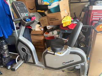 IMPULSE Stationary Bike
