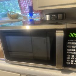 Hampton Bay Microwave