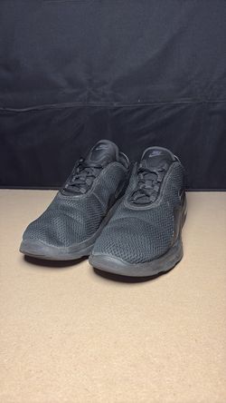 Nike Mens Air Max Motion 2 Triple Black Running Shoes Size