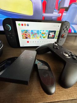 Nintendo Switch 2 Bundle – Like New 🔥