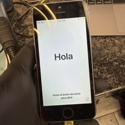 iPhone 5S 16GB Unlocked 