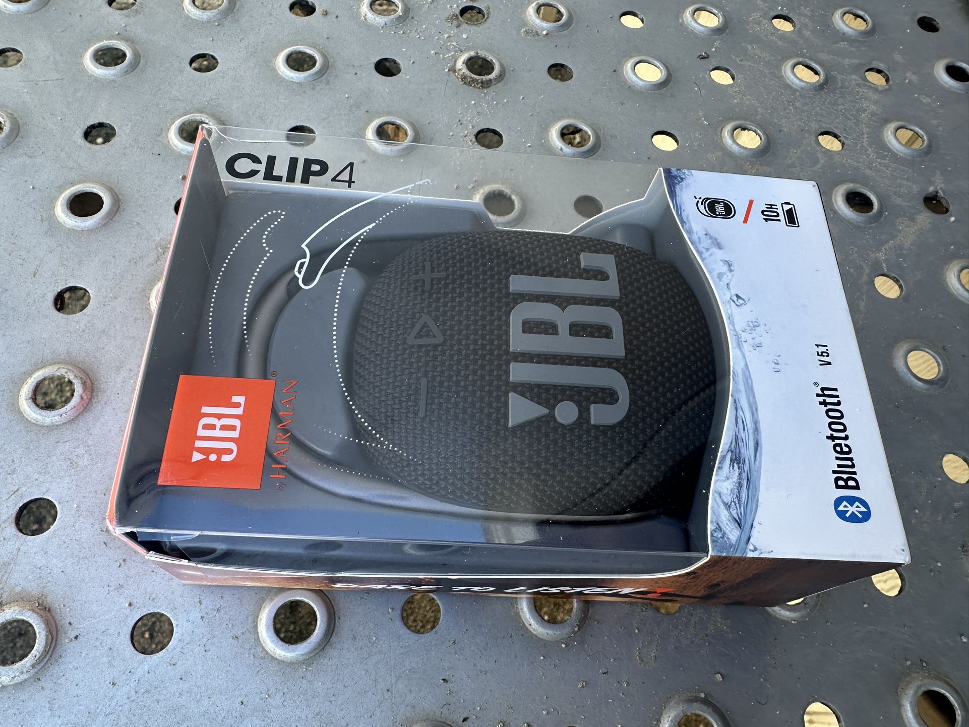JBL Clip 4 Bluetooth Speaker 