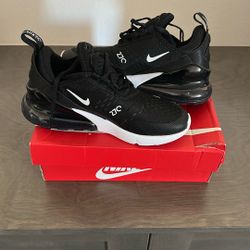 Nike Air Max 270