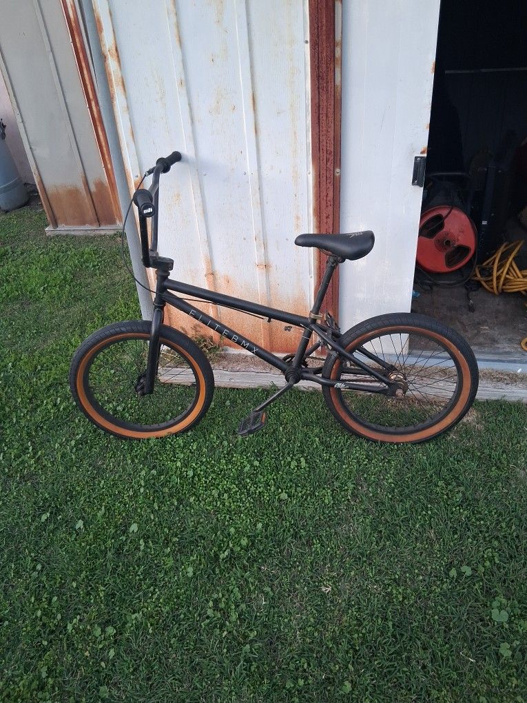 Elite BmX Bikes 