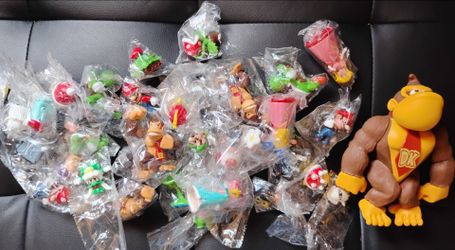Super Mario sealed Small Figures lot of 38