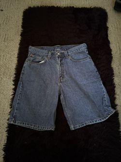 Levi’s jorts size 33