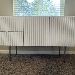 Modern White Console / Storage Cabinet – Gloss Finish