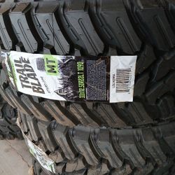 33 X12 .50 R22  AttuRRo Trail BlaDe
