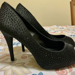 Cathy Jean Satin stilettos size 81/2