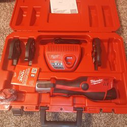 Milwaukee M12 Pressing Tool New 1/2in , 3/4 And 1in Jaws Hardcase, Batteries And Charger $1450