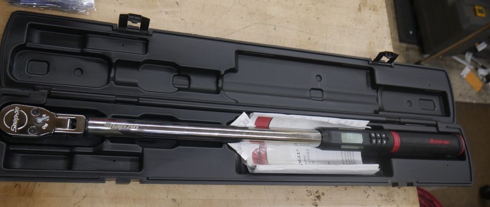 Snap-on ATECH3FR300B Electronic Torque Wrench Flex Head (Mint Condition). USED. TESTED. IN A GOOD WORKIING ORDER.
