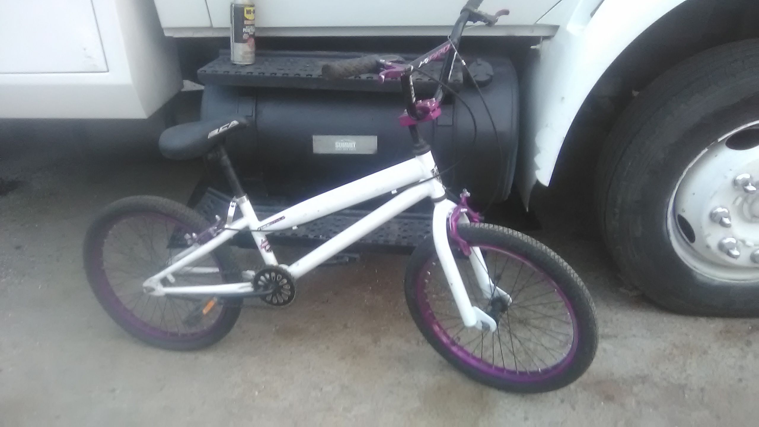 20′ Girls BCA FS Pro Bike White/Purple for Sale in Denver, CO