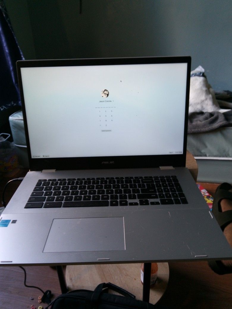 17 Inch Asus Chromebook