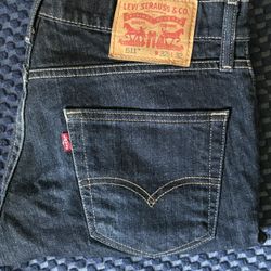 Men’s 32x32 Levi’s Slim Fit Jeans