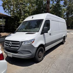 2021 Mercedes-Benz Sprinter 2500