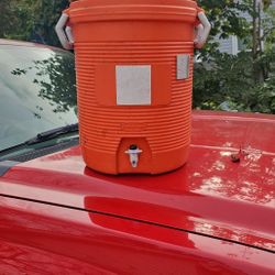 Price Is Firm.. 5 Q Water Cooler