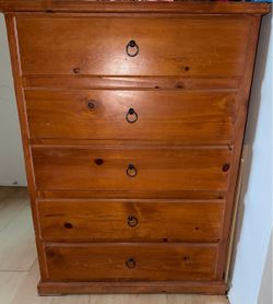 Solid Wood 5-Drawer Tall Dresser