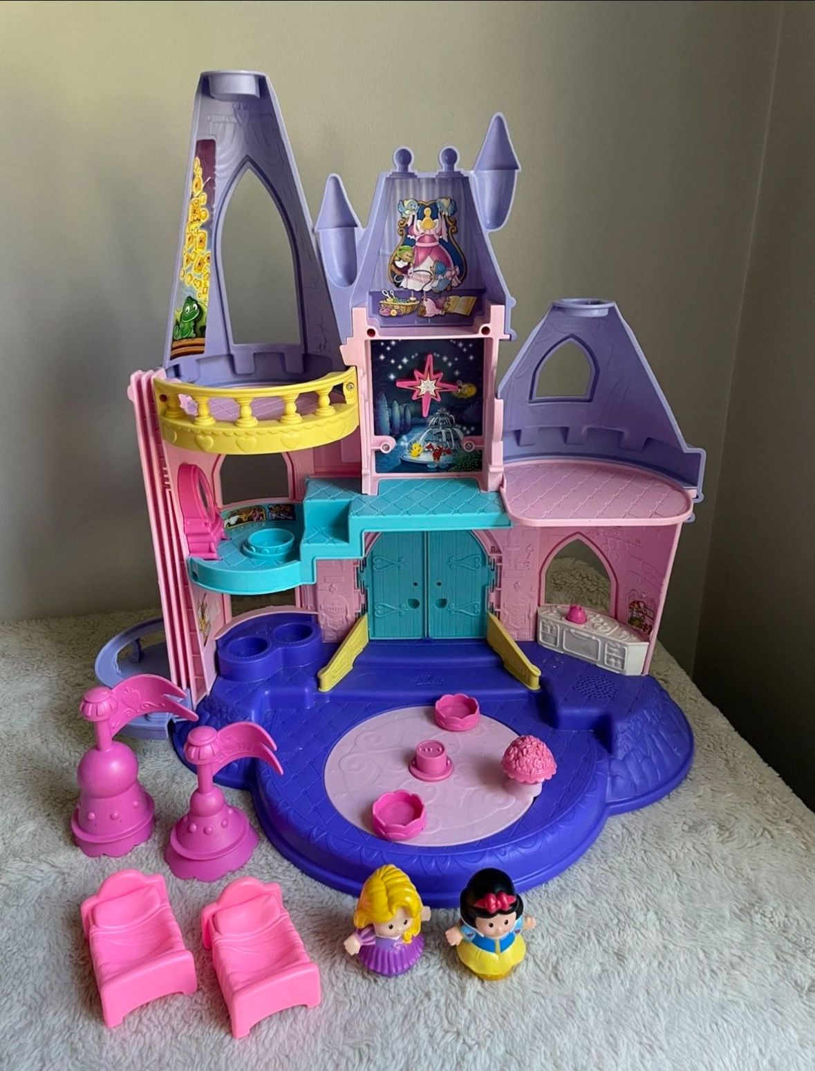 Fisher Price Little People Disney Princess Songs Palace