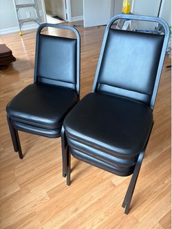 5 Stackable Black Office / Conference Chairs – Good Condition