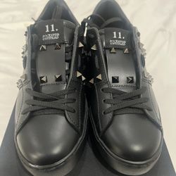 Valentino Sneakers