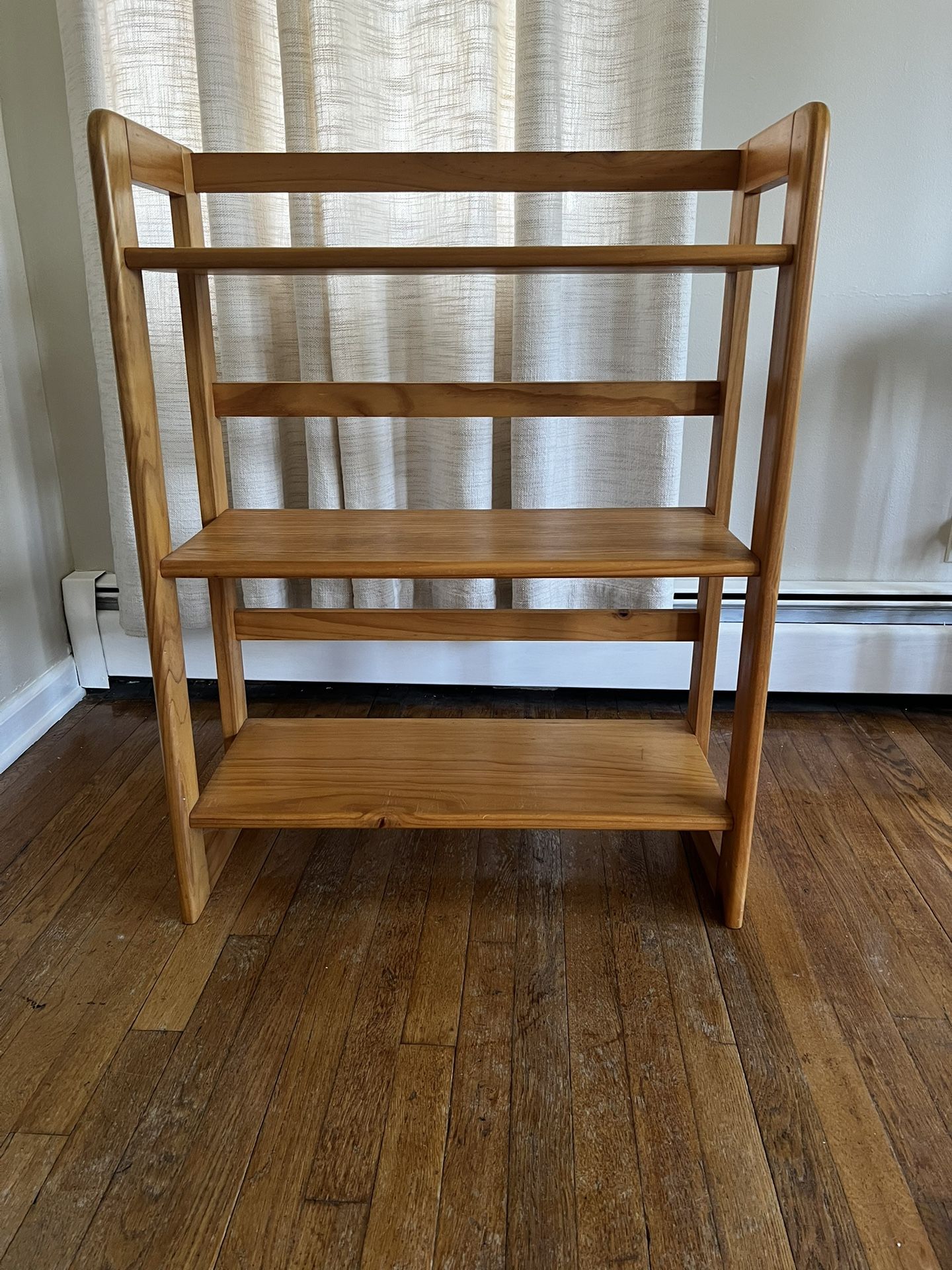 3 Tier Bookshelf
