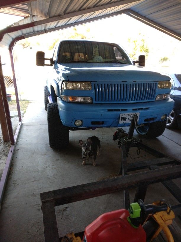 2000 Chevy Tahoe You Run Good AC Starlight Head  Liner Custom Grill The Six Left Kid In 24 Inches  Rims And Tires