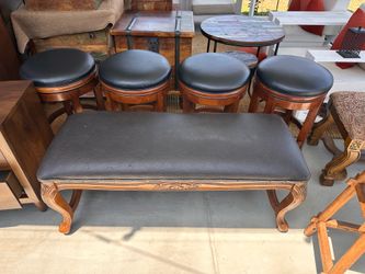 Traditional Carved Wood Upholstered Bench / Piano Bench