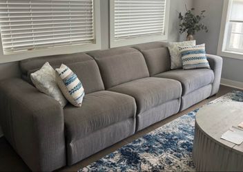 Grey Reclinable Sofa in Perfect Condition