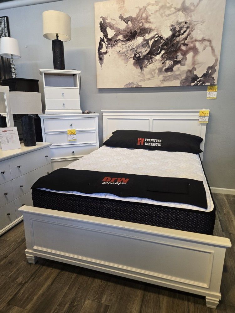 QUEEN WHITE BEDFRAME $$$398