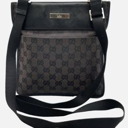  Gucci crossbody bag