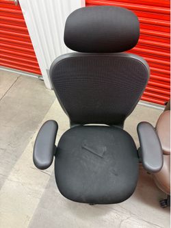 Black simple office chair
