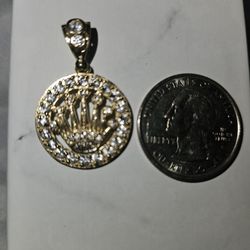 10k Gold KING CROWN PENDANT 