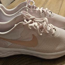 Nike Revolution  6 Next Nature Women's Road Running  Shoes Light Violet/White Champagne 