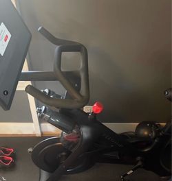 Peloton Bike+, Very Good Condition