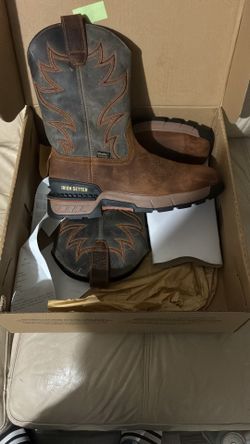 New Size 9 Steel Toe Boots