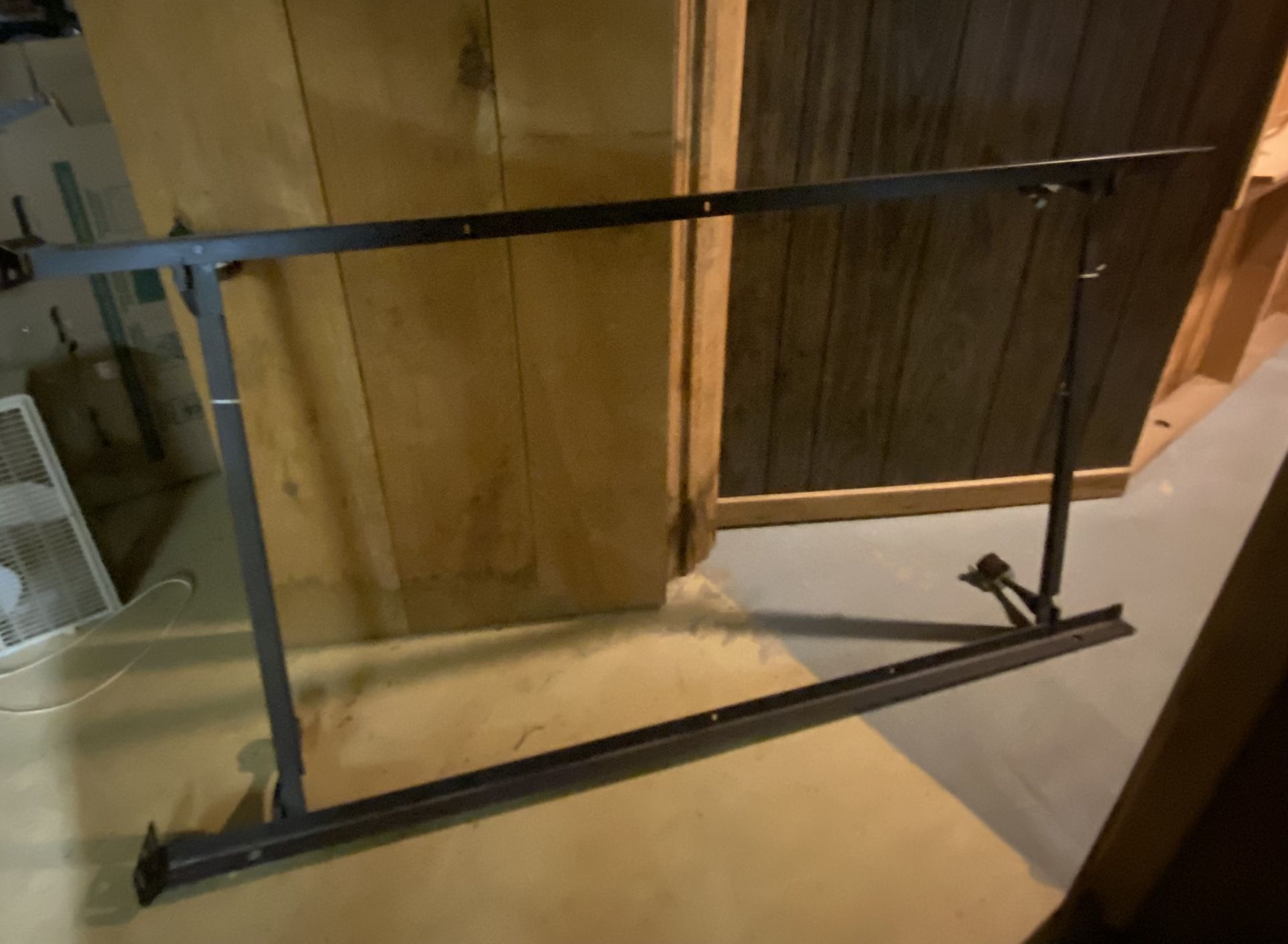 🛏️Metal Twin Size Bed Frame