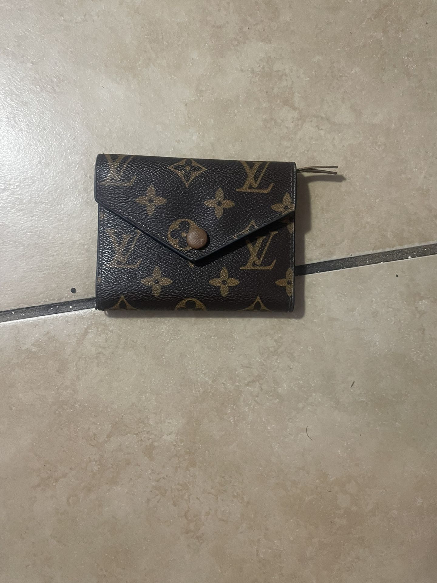 Lv Wallet Clean