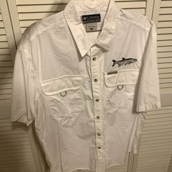 White Columbia Short Sleeve PFG Button Down Shirt (Sz M) Hiking Performance Fishing Shirt Embroidered Fish Like New 