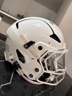 Riddell Axiom Football helmet