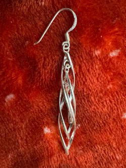 Silver Twisted Wire Drop Earring