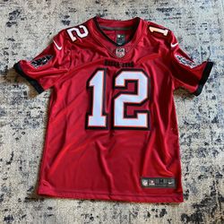 Size Medium Nike Tampa Bay Buccaneers #12 Jersey