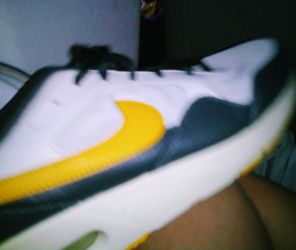 Nike Air Yellow And Black 