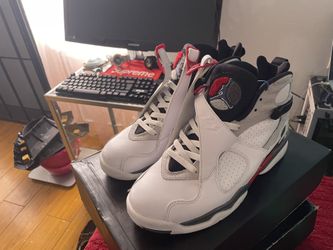 Jordan 8 Bug Bunny 8.5