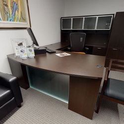 U Shaped Desk With Glass Modesty And Hutch